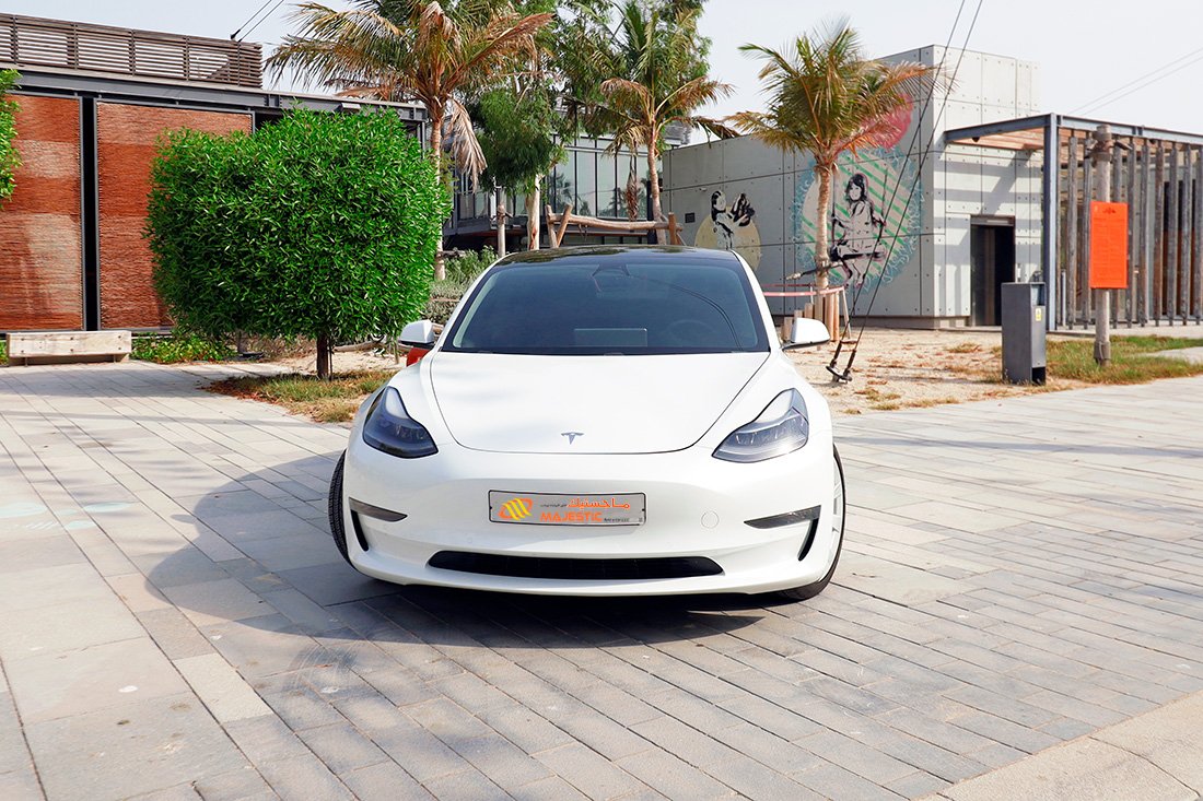 Tesla Model 3 2021 majestic car rental