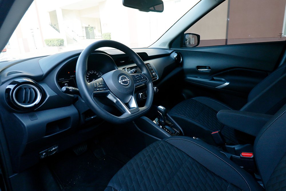 Nissan Kicks 2024 majestic car rental
